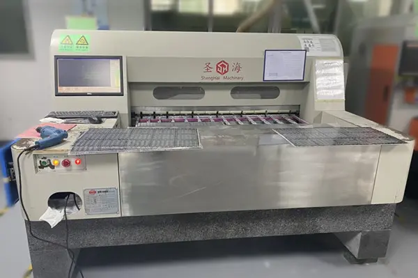 CNC V-Cut Machine
